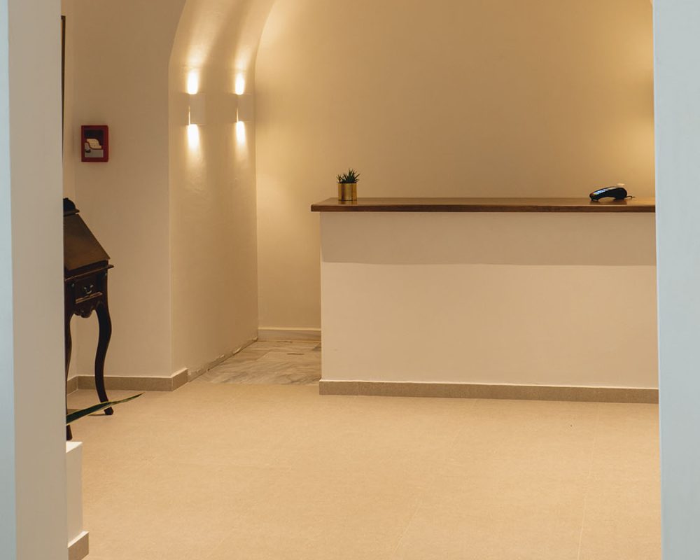 La Grotta Hotel