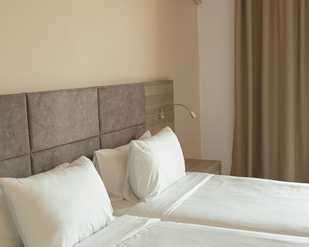 La Grotta Hotel